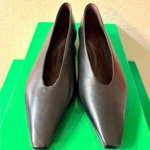 Bottega Veneta Black Almond Leather Loafers